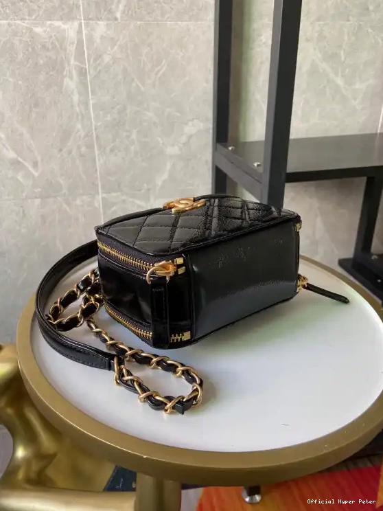 HyperPeter VANITY CHANEL CASE SMALL 0527